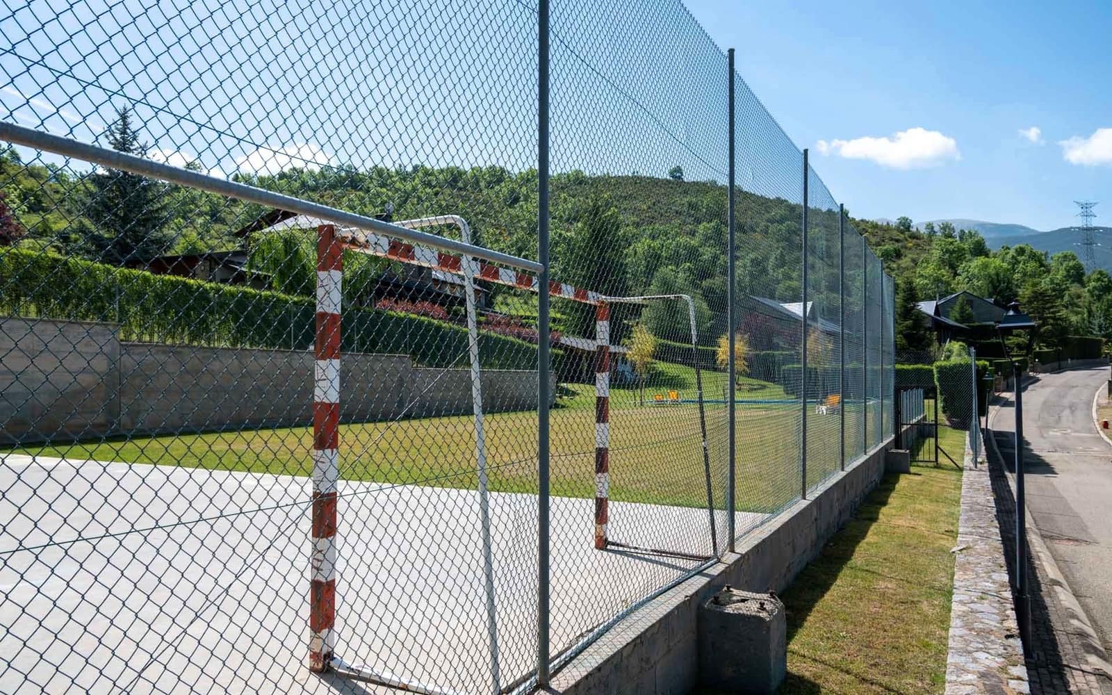 4 soveværelse Villa til salg i Fontanals de Cerdanya med swimmingpool garage - € 718.000 (Ref: 9035373)