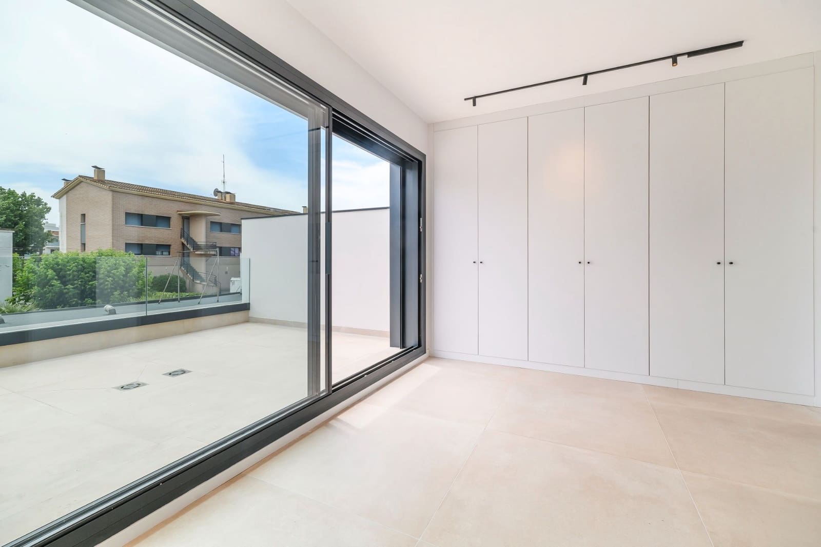 3 soveværelse Semi-Rækkehus til salg i Castelldefels med swimmingpool garage - € 1.150.000 (Ref: 9035708)