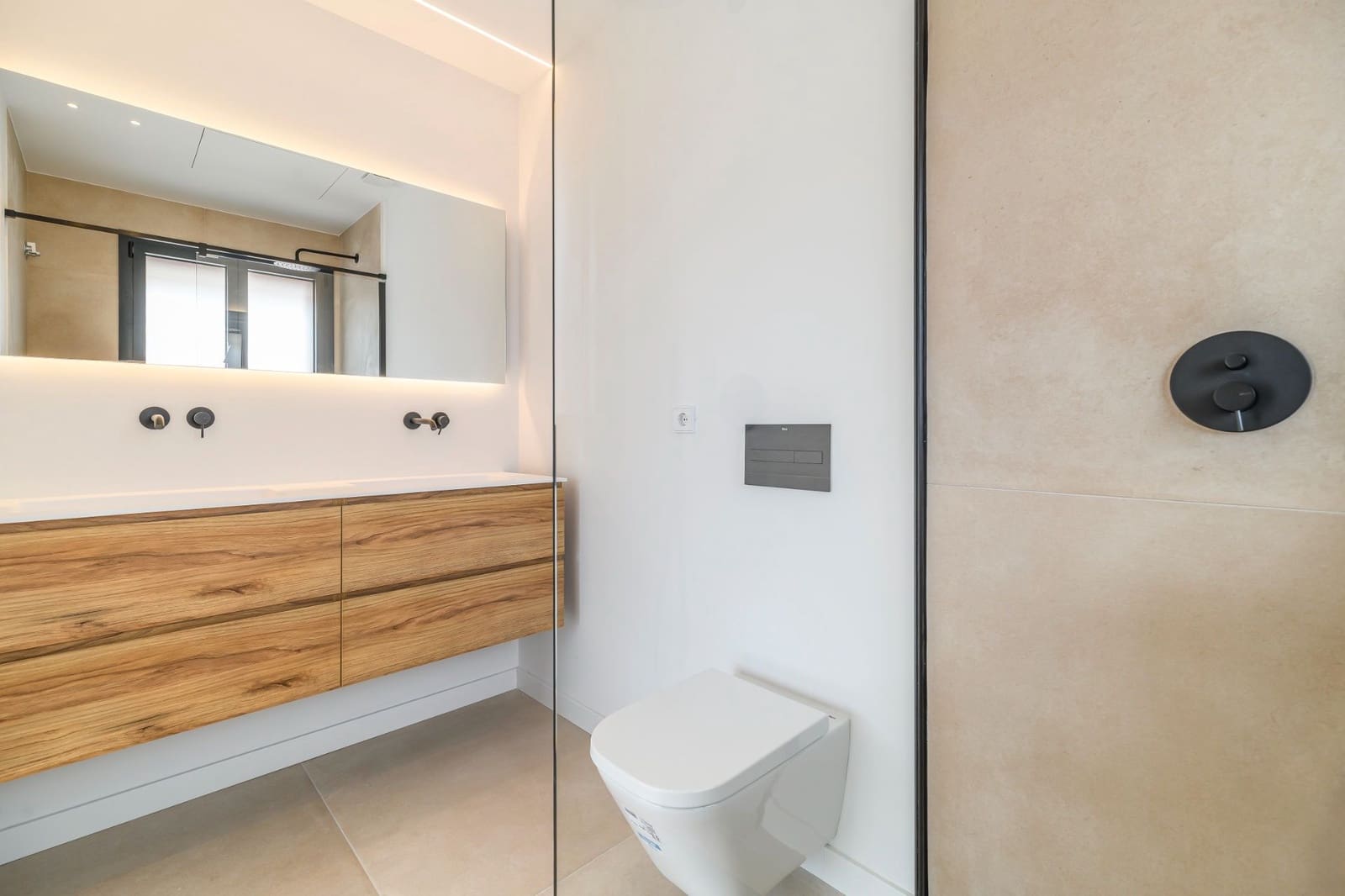 3 soveværelse Semi-Rækkehus til salg i Castelldefels med swimmingpool garage - € 1.150.000 (Ref: 9035708)