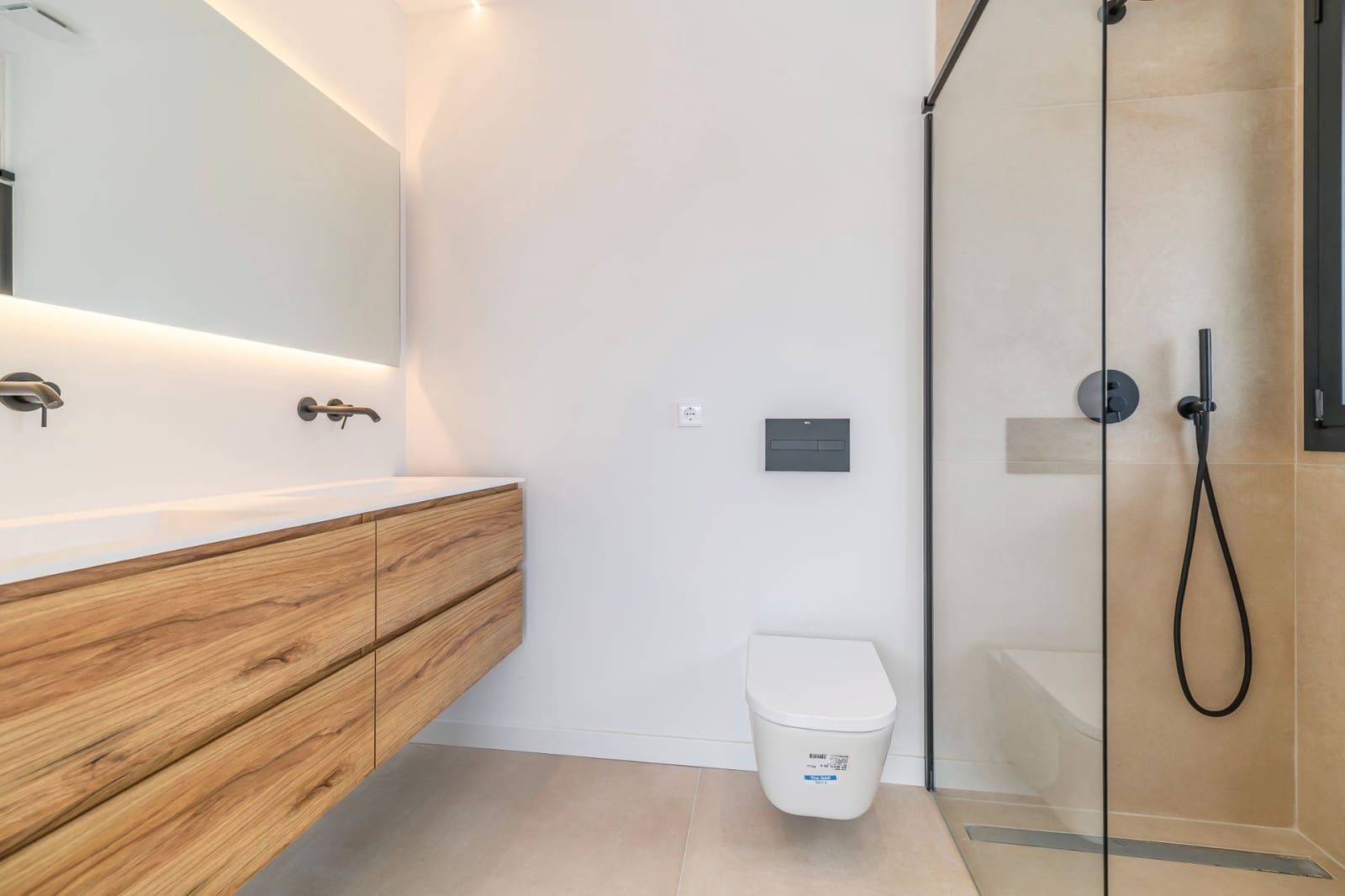 3 soveværelse Semi-Rækkehus til salg i Castelldefels med swimmingpool garage - € 1.150.000 (Ref: 9035708)