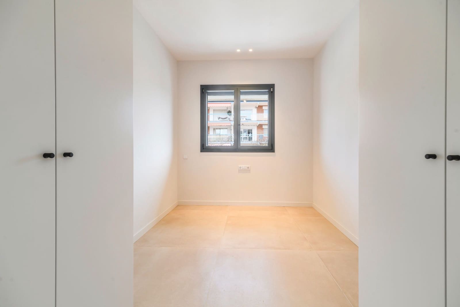 3 soveværelse Semi-Rækkehus til salg i Castelldefels med swimmingpool garage - € 1.150.000 (Ref: 9035708)