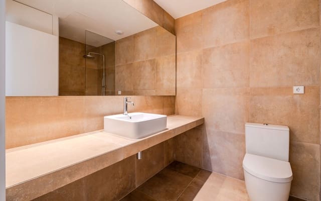 3 bedroom Flat for rent in Begur with pool garage - € 4,000 (Ref: 9051675)