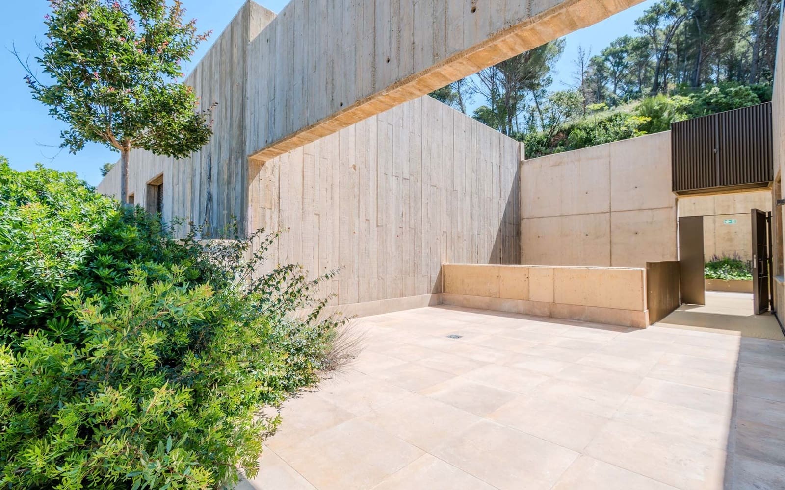 3 soveværelse Lejlighed til leje i Begur med swimmingpool garage - € 4.000 (Ref: 9051675)