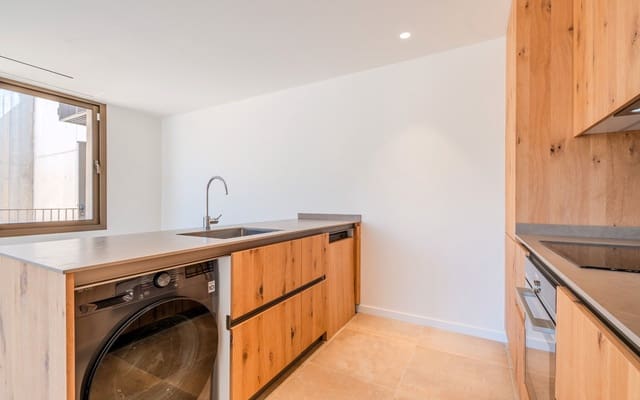 3 bedroom Flat for rent in Begur with pool garage - € 4,000 (Ref: 9051675)