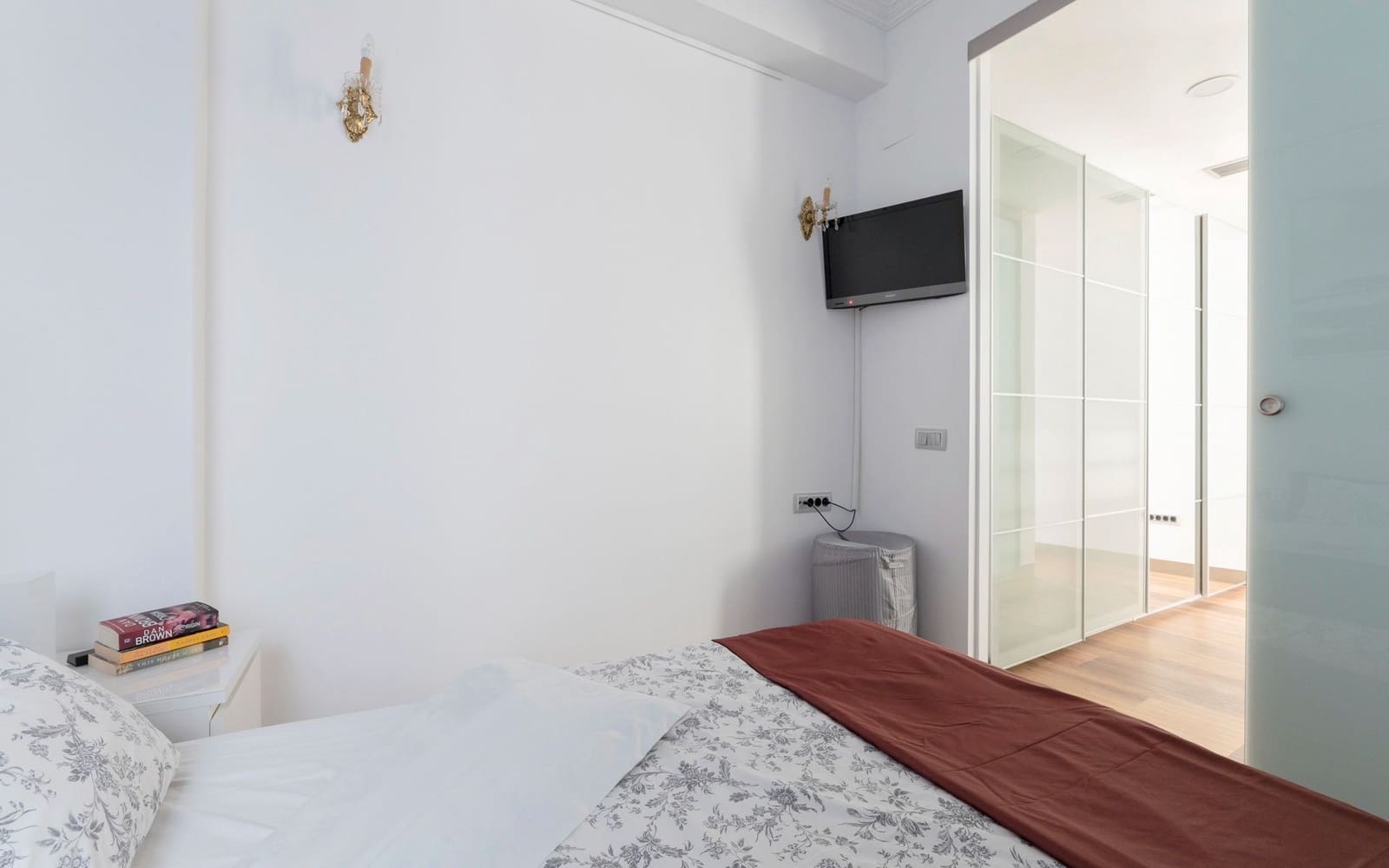 2 sovrum Lägenhet att hyra i Madrid stad - 2 400 € (Ref: 9051678)