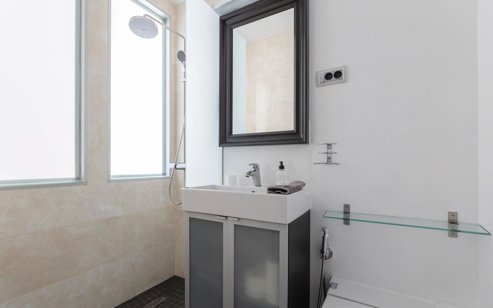 2 sovrum Lägenhet att hyra i Madrid stad - 2 400 € (Ref: 9051678)