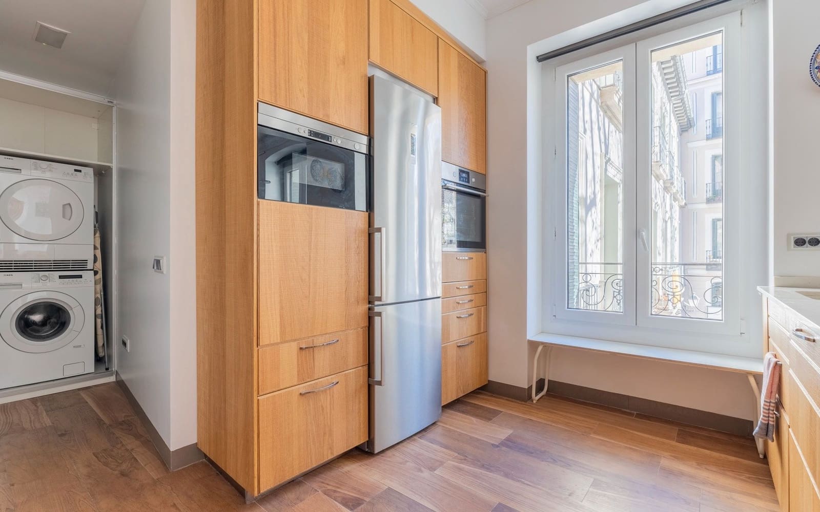 2 sovrum Lägenhet att hyra i Madrid stad - 2 400 € (Ref: 9051678)