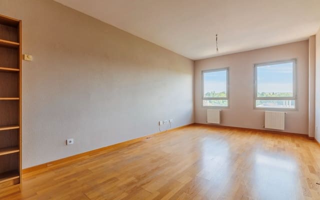 2 soveværelse Lejlighed til salg i Mirasierra, Madrid by med garage - € 595.000 (Ref: 9058642)