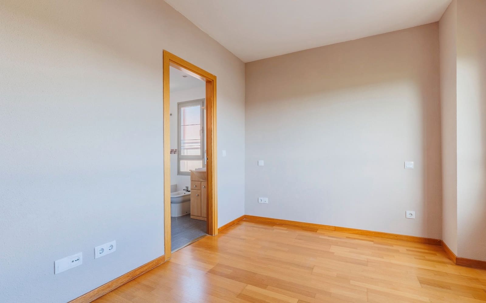 2 quarto Apartamento para venda em Madrid cidade com garagem - 649 000 € (Ref: 9058642)