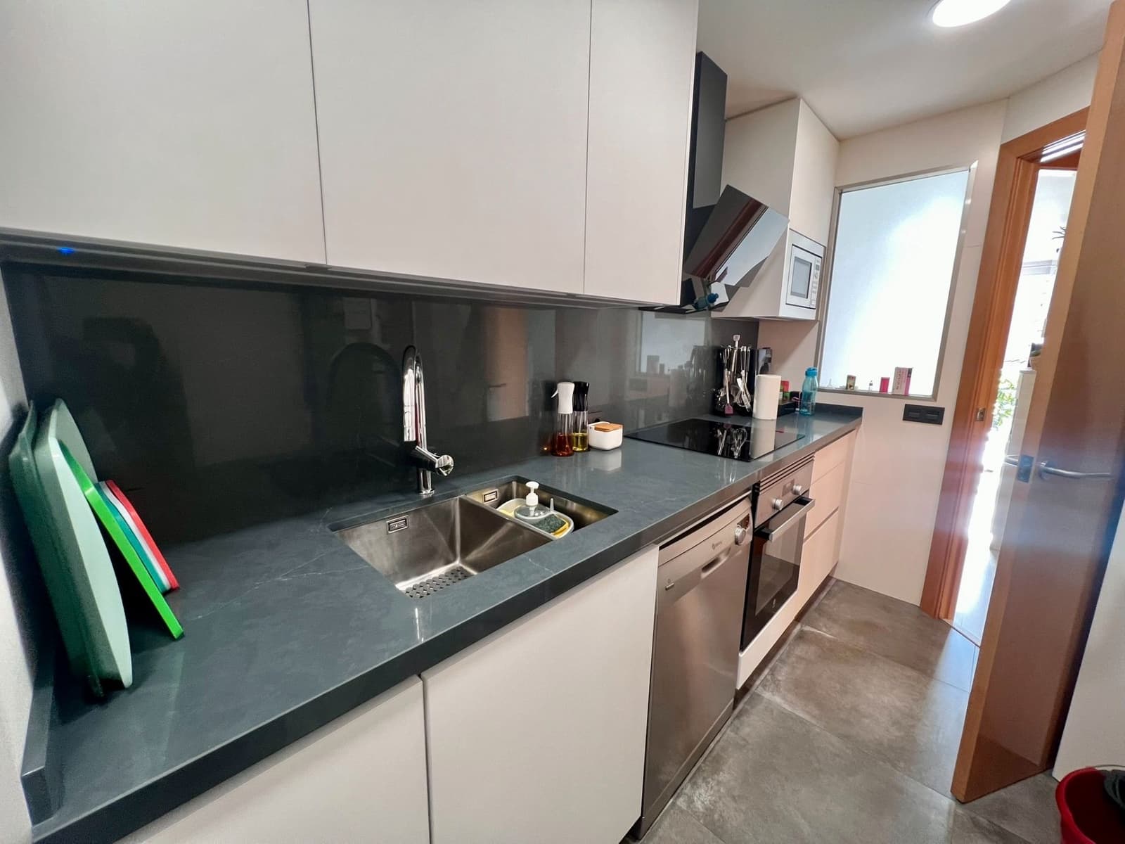 3 quarto Apartamento para arrendar em Barcelona cidade com garagem - 1 600 € (Ref: 9058643)