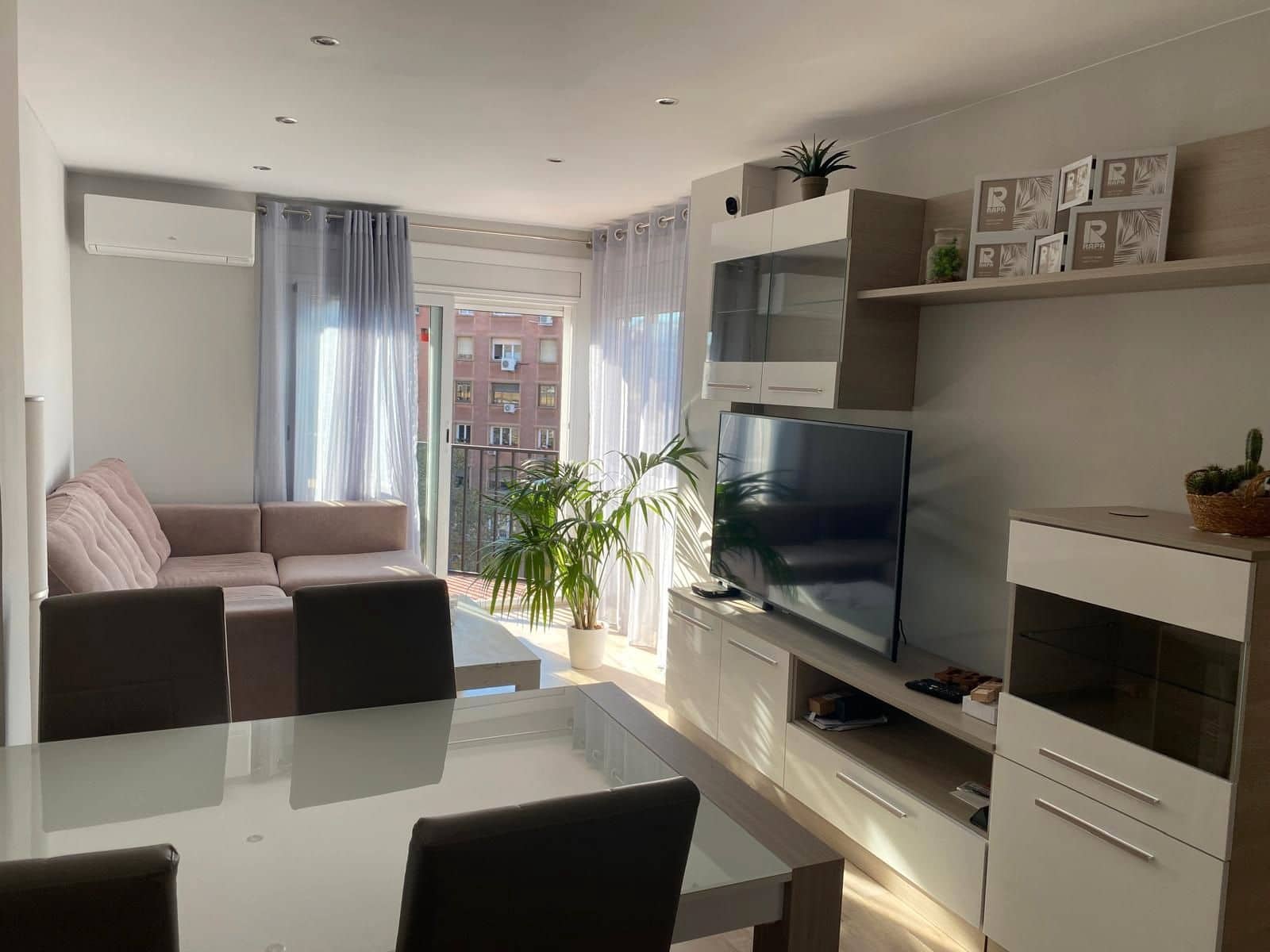 3 quarto Apartamento para arrendar em Barcelona cidade com garagem - 1 600 € (Ref: 9058643)
