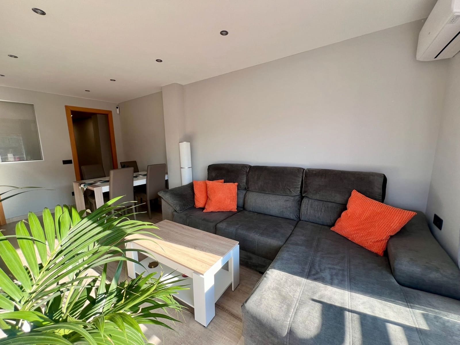 3 quarto Apartamento para arrendar em Barcelona cidade com garagem - 1 600 € (Ref: 9058643)