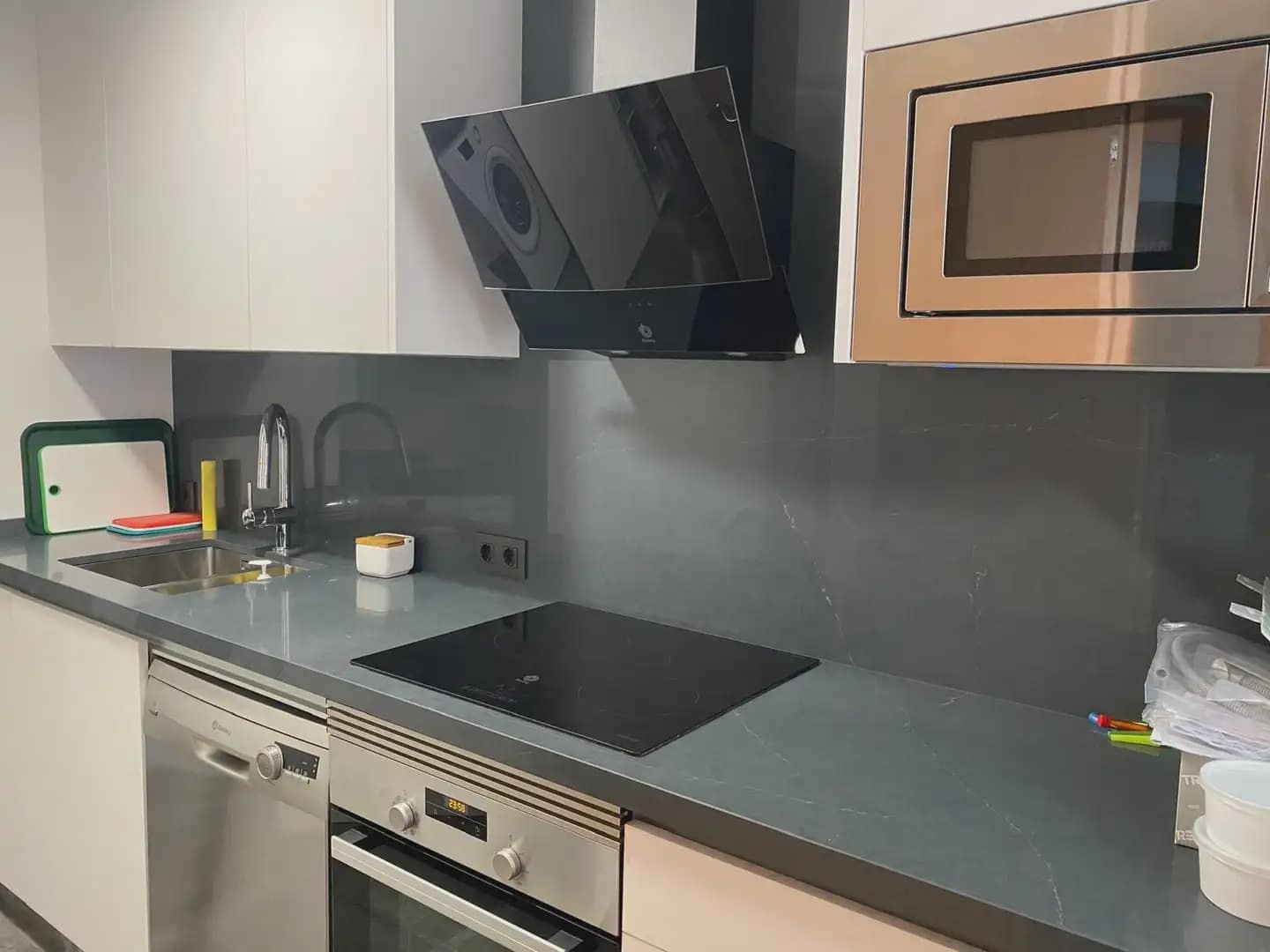 3 quarto Apartamento para arrendar em Barcelona cidade com garagem - 1 600 € (Ref: 9058643)