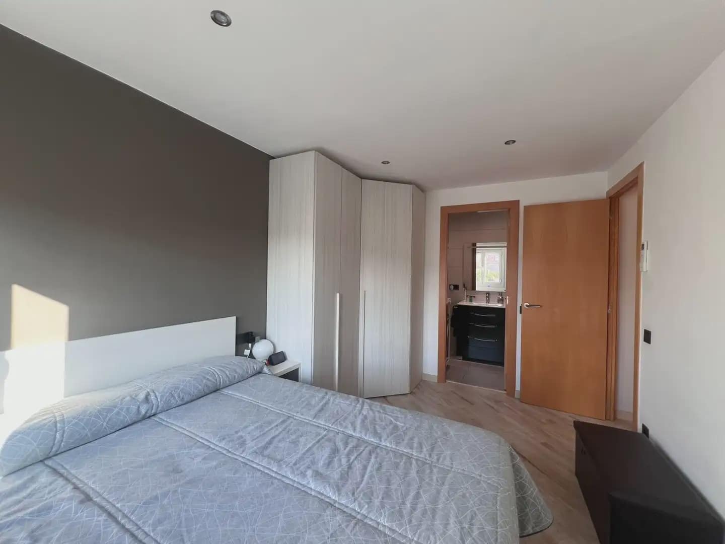3 quarto Apartamento para arrendar em Barcelona cidade com garagem - 1 600 € (Ref: 9058643)