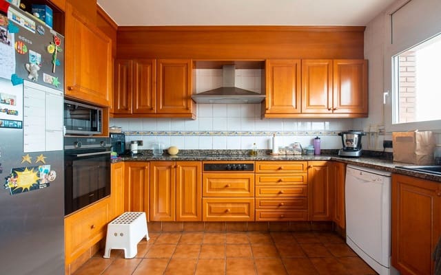 4 soverom Hus til salgs i Santpedor med garasje - € 328 000 (Ref: 9061415)