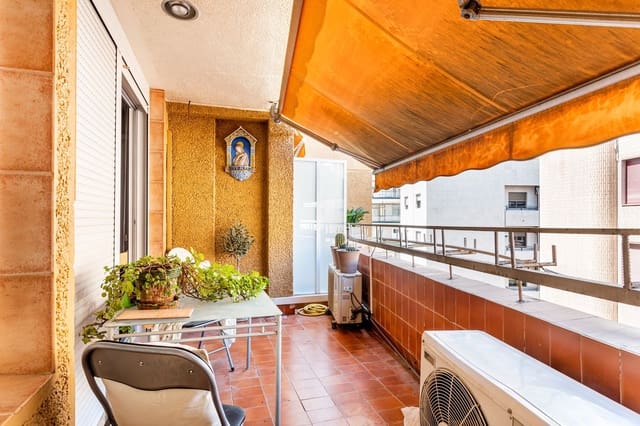 4 bedroom Flat for sale in Sant Francesc, Valencia city with garage - € 730,000 (Ref: 9061552)