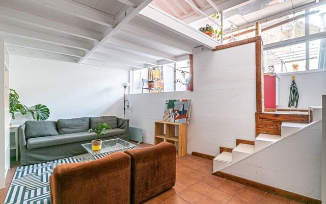 1 makuuhuone Kattohuoneisto myytävänä paikassa El Raval, Barcelona kaupunki - 240 000 € (Ref: 9077102)