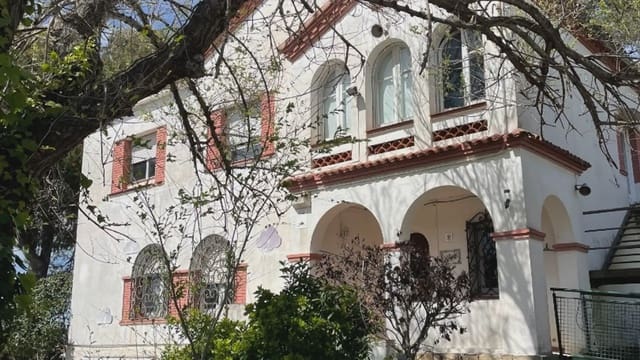 Finca/Casa Rural de 7 habitaciones en Cerdanyola del Vallès en venta con garaje - 660.000 € (Ref: 9101404)
