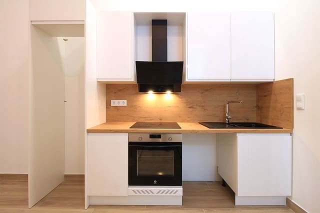 3 slaapkamer Flat te koop in Carretas - Huerta de Marzo, Albacete stad - € 209.500 (Ref: 9105937)