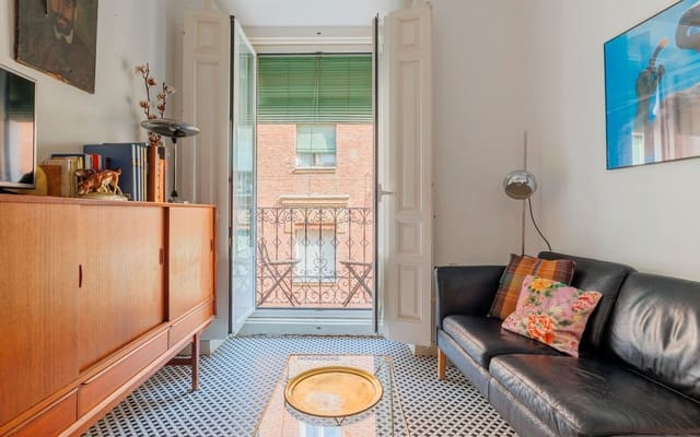 2 soveværelse Lejlighed til leje i Embajadores, Madrid by - € 1.700 (Ref: 9113125)
