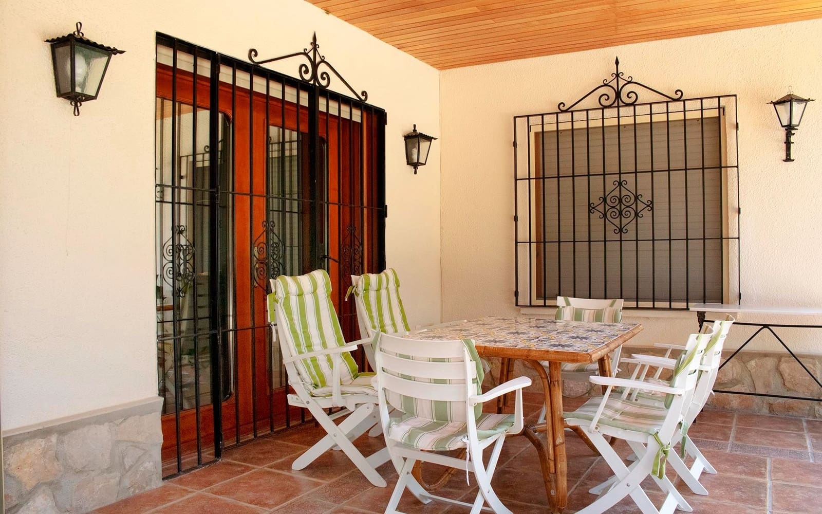 4 soveværelse Villa til salg i Albacete by med swimmingpool garage - € 425.000 (Ref: 9129284)