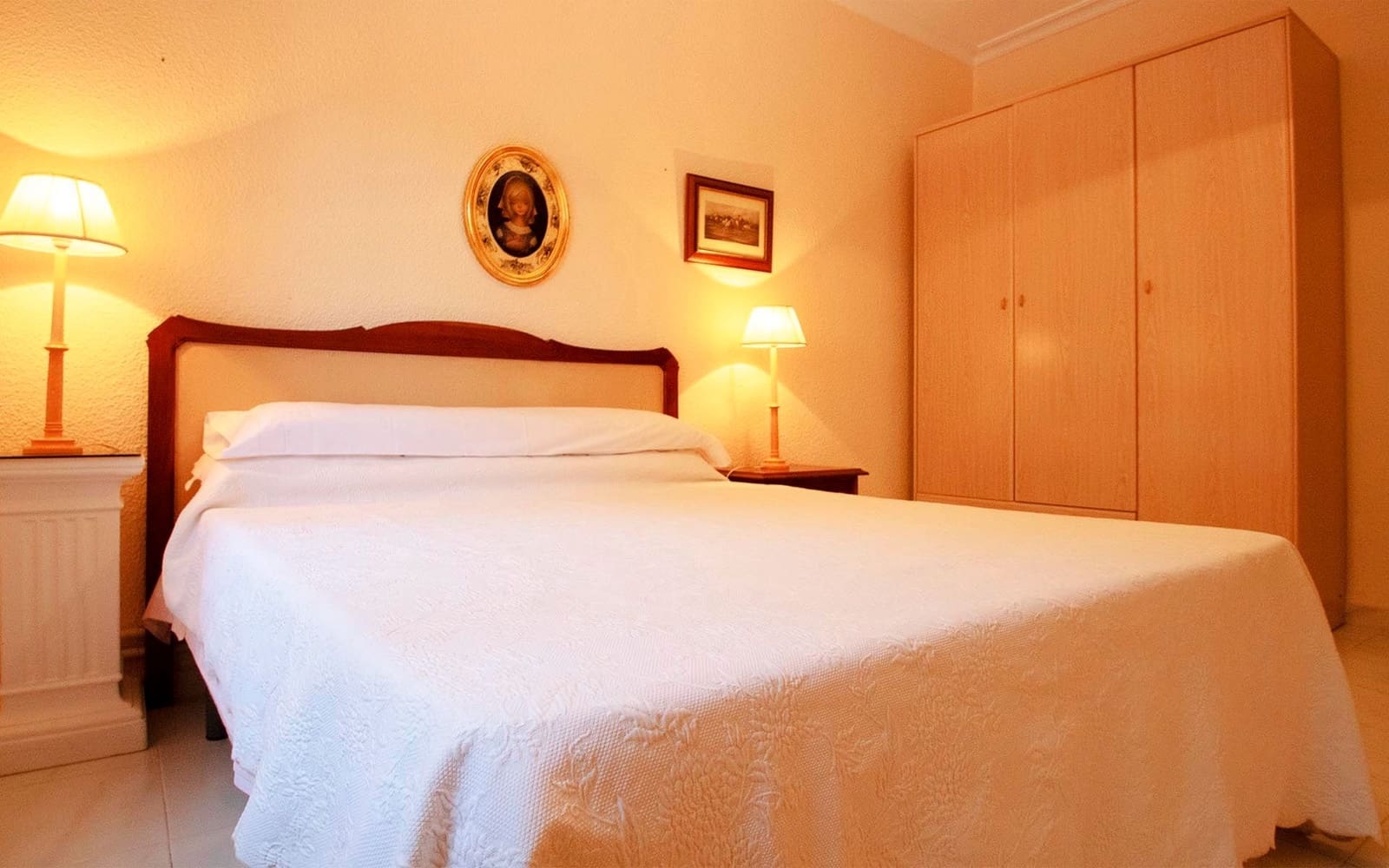 4 soveværelse Villa til salg i Albacete by med swimmingpool garage - € 425.000 (Ref: 9129284)