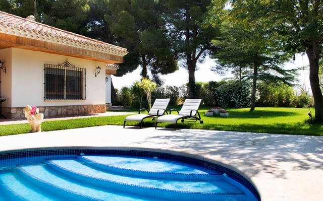 4 slaapkamer Villa te koop in Pedanías, Albacete stad met zwembad garage - € 425.000 (Ref: 9129284)