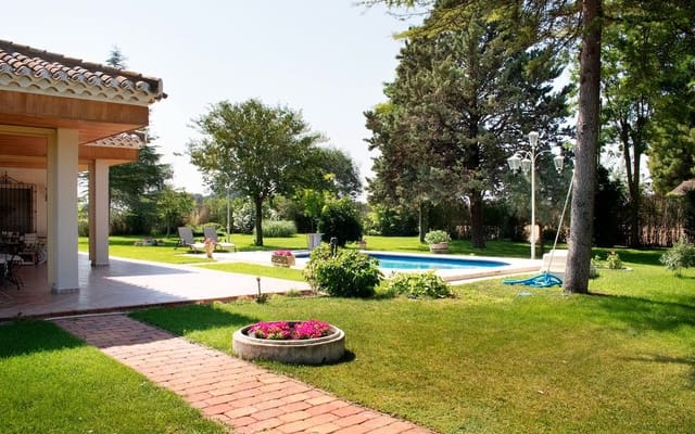 4 soverom Villa til salgs i Pedanías, Albacete by med svømmebasseng garasje - € 415 000 (Ref: 9129284)