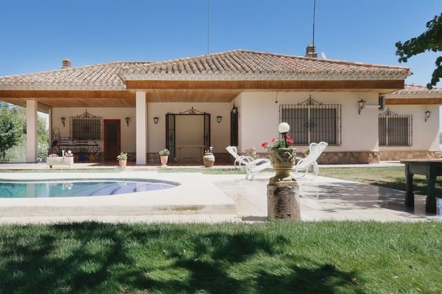4 soverom Villa til salgs i Pedanías, Albacete by med svømmebasseng garasje - € 415 000 (Ref: 9129284)