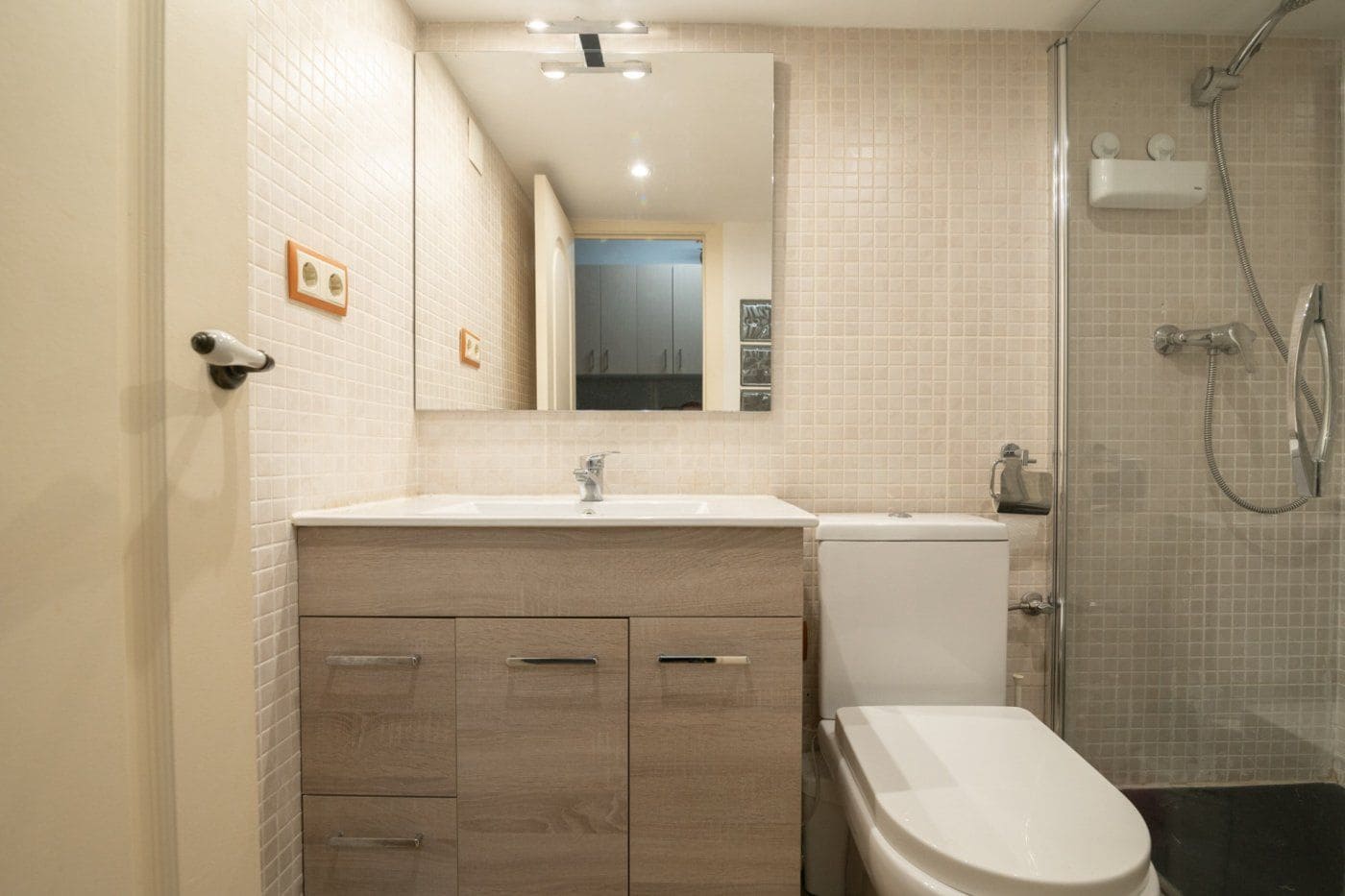 Local Comercial en Barcelona ciudad en venta - 119.000 € (Ref: 9131748)