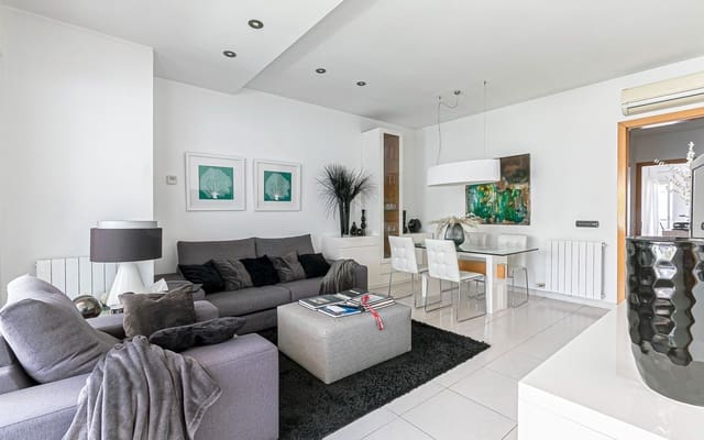 2 bedroom Flat for sale in Vilafranca del Penedès - € 278,000 (Ref: 9137626)