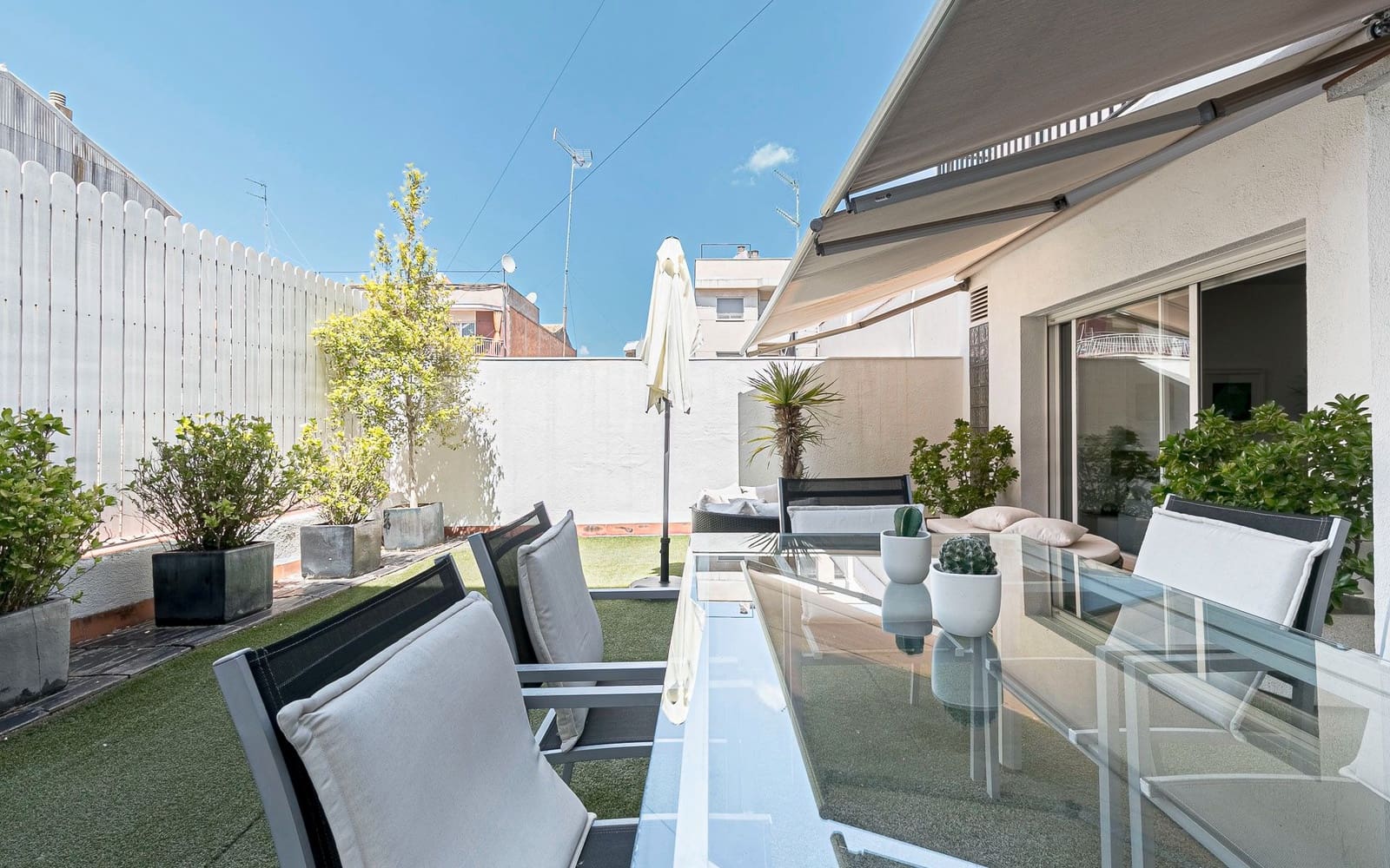 2 bedroom Flat for sale in Vilafranca del Penedes - € 278,000 (Ref: 9137626)