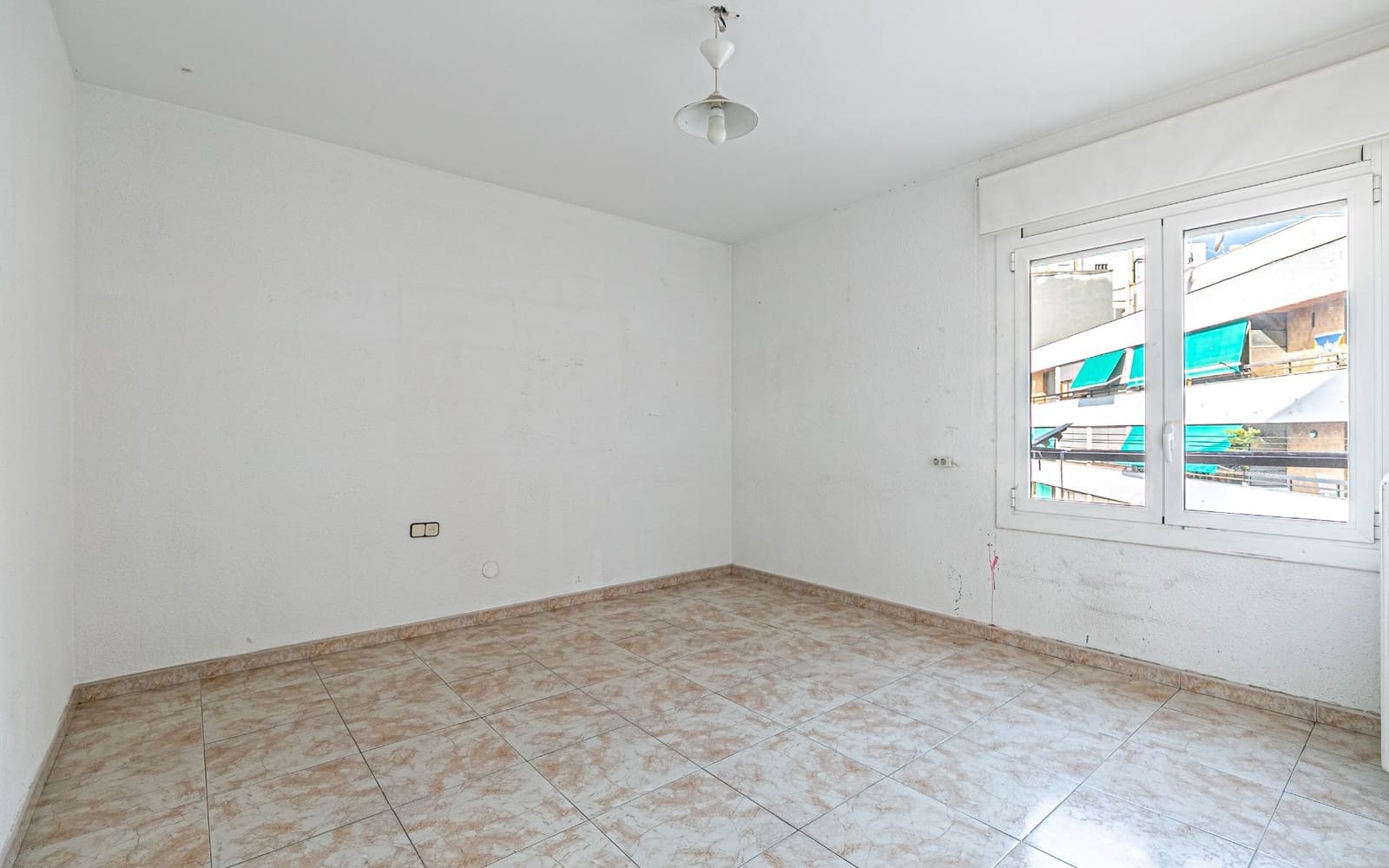 5 soveværelse Lejlighed til salg i Manresa - € 349.500 (Ref: 9138311)