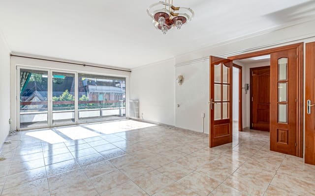 5 soveværelse Lejlighed til salg i Manresa - € 349.500 (Ref: 9138311)