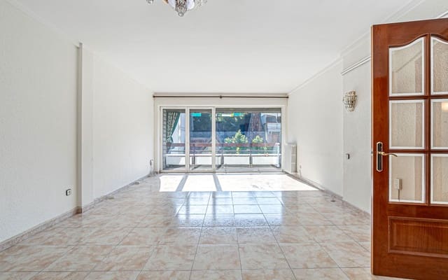 5 soveværelse Lejlighed til salg i Manresa - € 349.500 (Ref: 9138311)