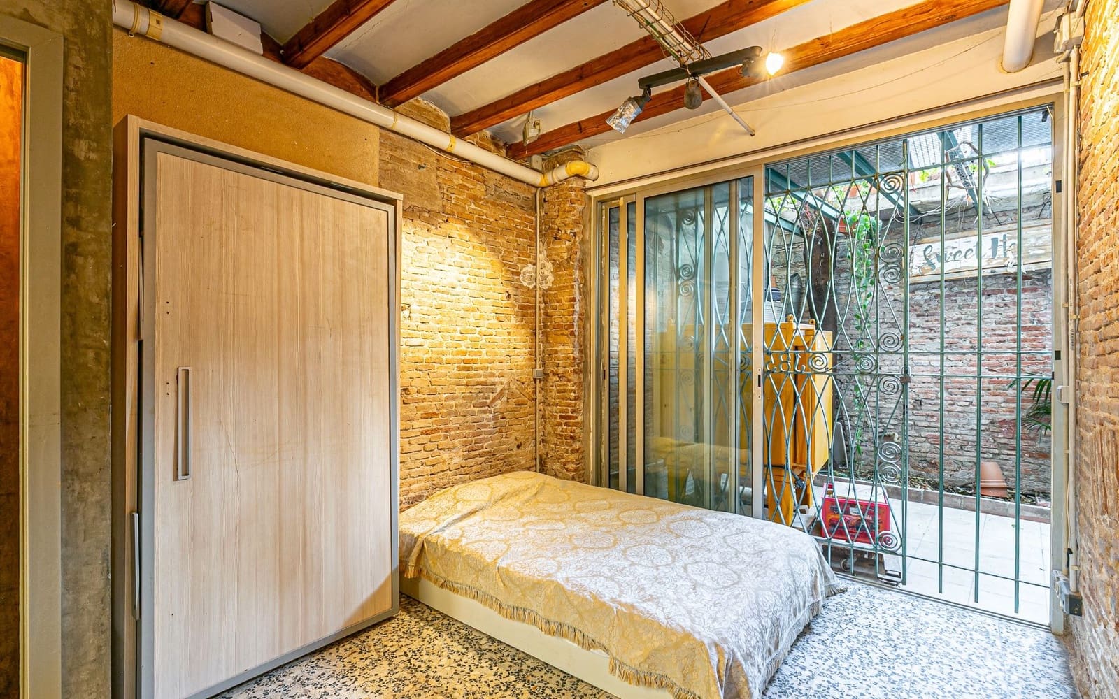 4 bedroom Apartment for sale in Barcelona city - € 798,000 (Ref: 9138501)