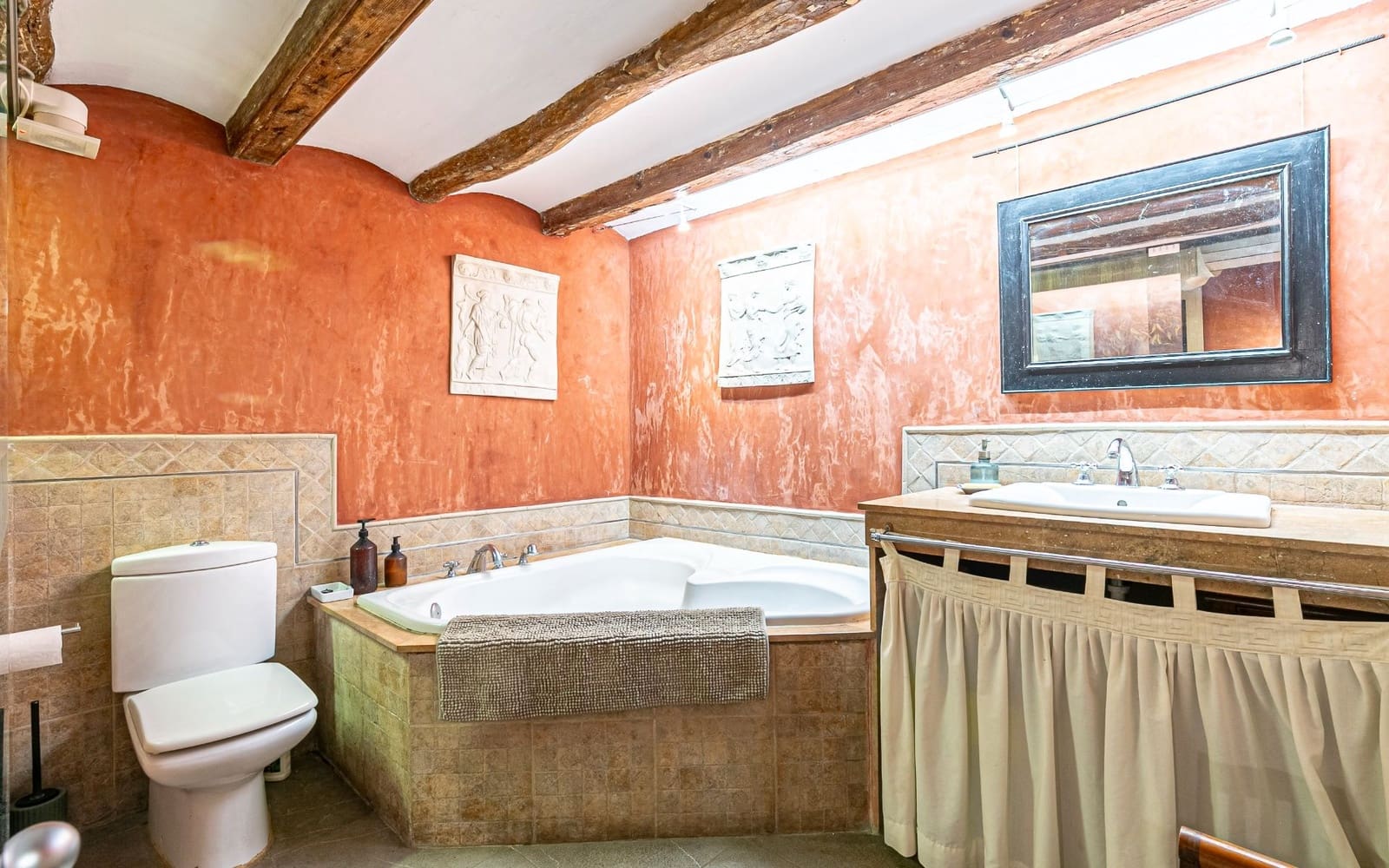 4 bedroom Apartment for sale in Barcelona city - € 798,000 (Ref: 9138501)