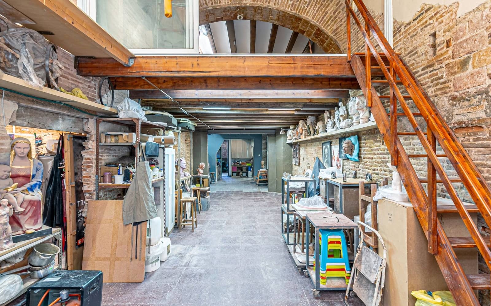 4 bedroom Apartment for sale in Barcelona city - € 798,000 (Ref: 9138501)