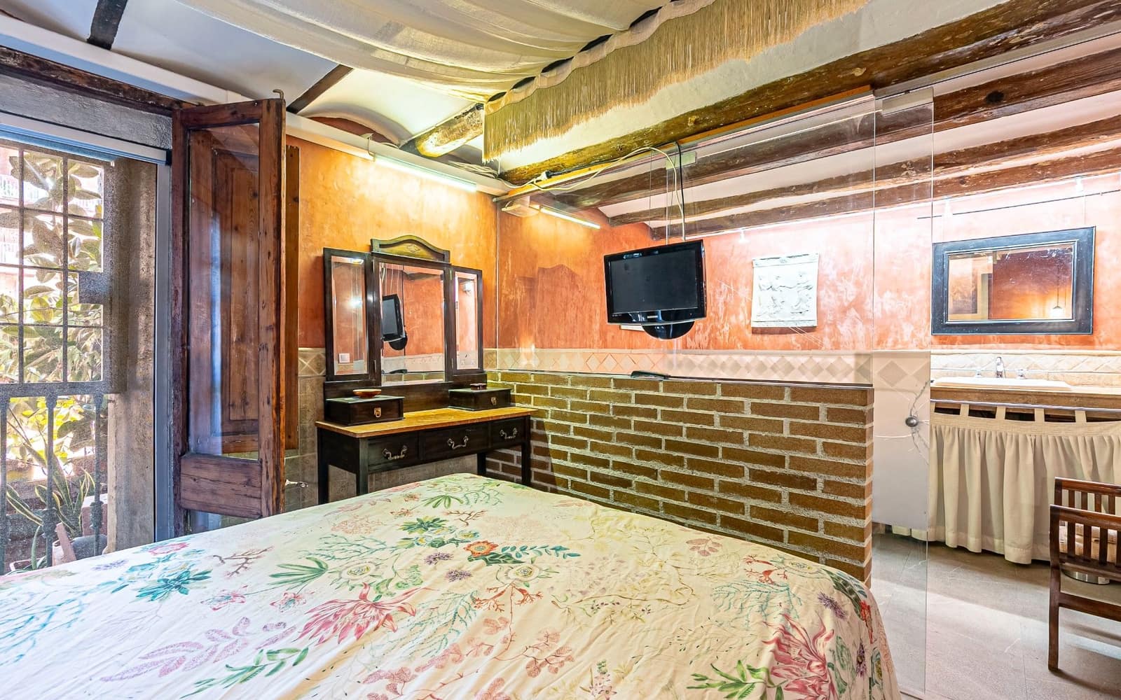 4 bedroom Apartment for sale in Barcelona city - € 798,000 (Ref: 9138501)