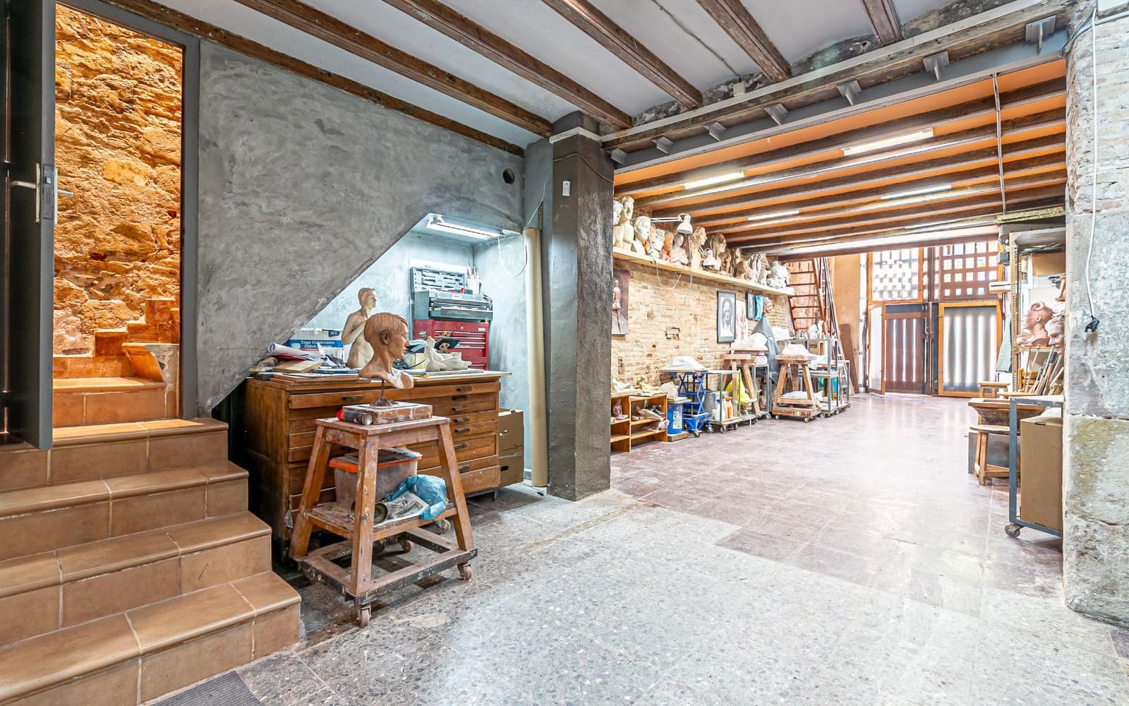 4 bedroom Apartment for sale in Barcelona city - € 798,000 (Ref: 9138501)