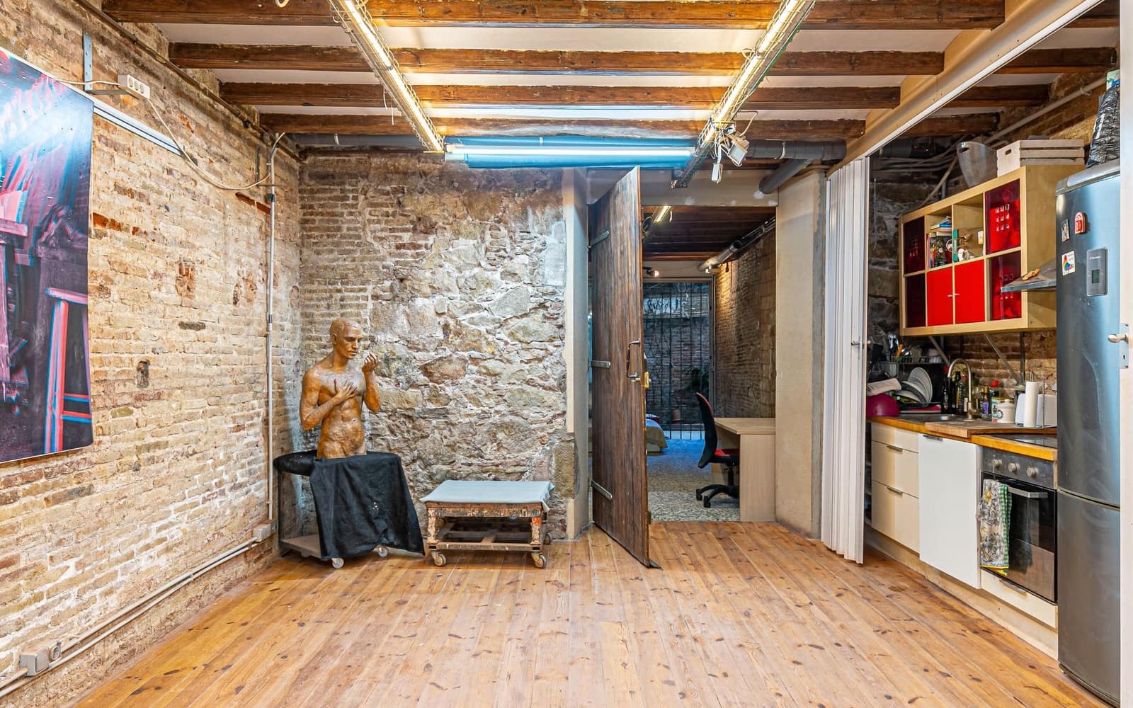 4 bedroom Apartment for sale in Barcelona city - € 798,000 (Ref: 9138501)