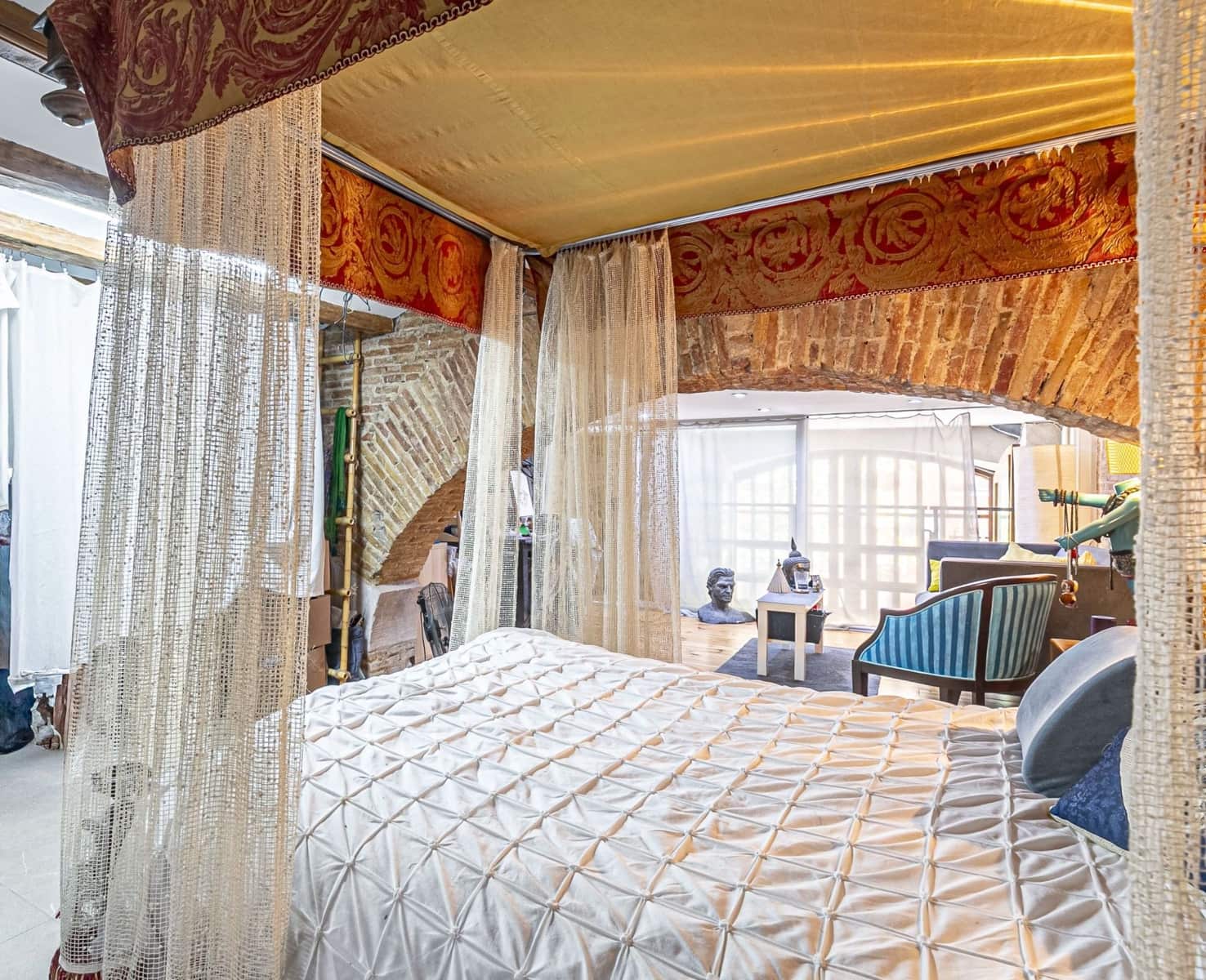 4 bedroom Apartment for sale in Barcelona city - € 798,000 (Ref: 9138501)