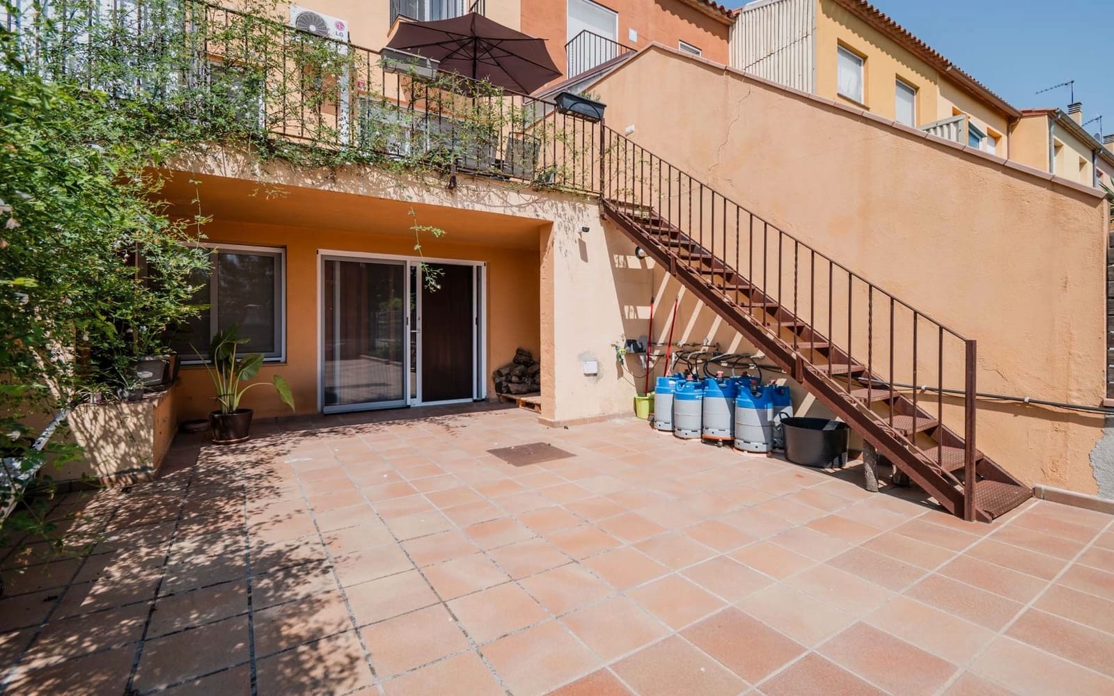 4 soveværelse Byhus til salg i Cruilles Monells i Sant Sadurni de I'Heura med garage - € 330.000 (Ref: 9138502)