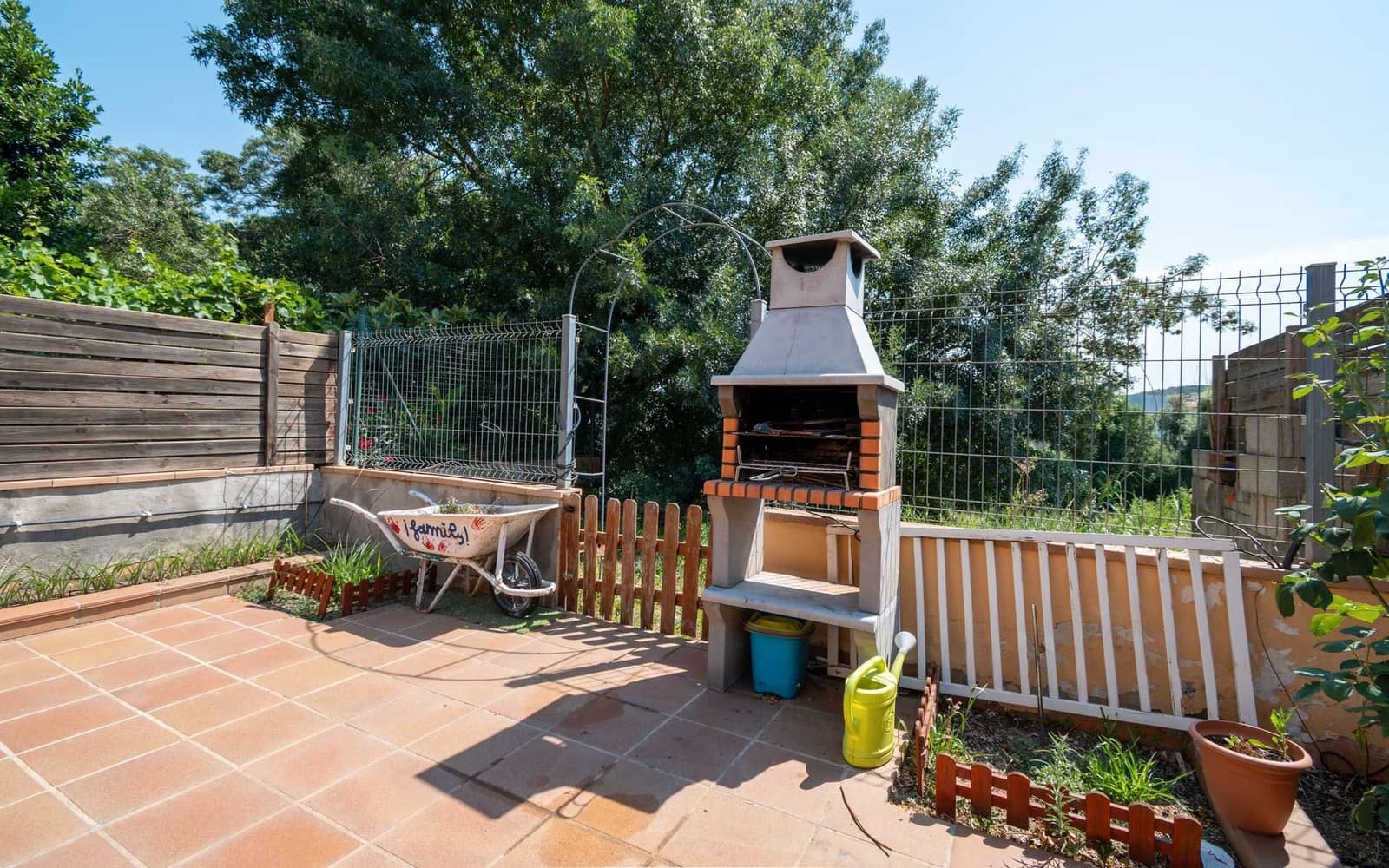 4 soveværelse Byhus til salg i Cruilles Monells i Sant Sadurni de I'Heura med garage - € 330.000 (Ref: 9138502)