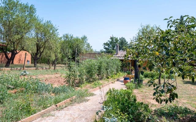 Bouwgrond te koop in Cruïlles Monells i Sant Sadurní de I'Heura - € 130.000 (Ref: 9150424)
