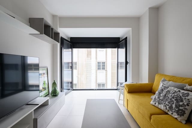 1 slaapkamer Flat te huur in Las Palmas de Gran Canaria - € 900 (Ref: 9163231)