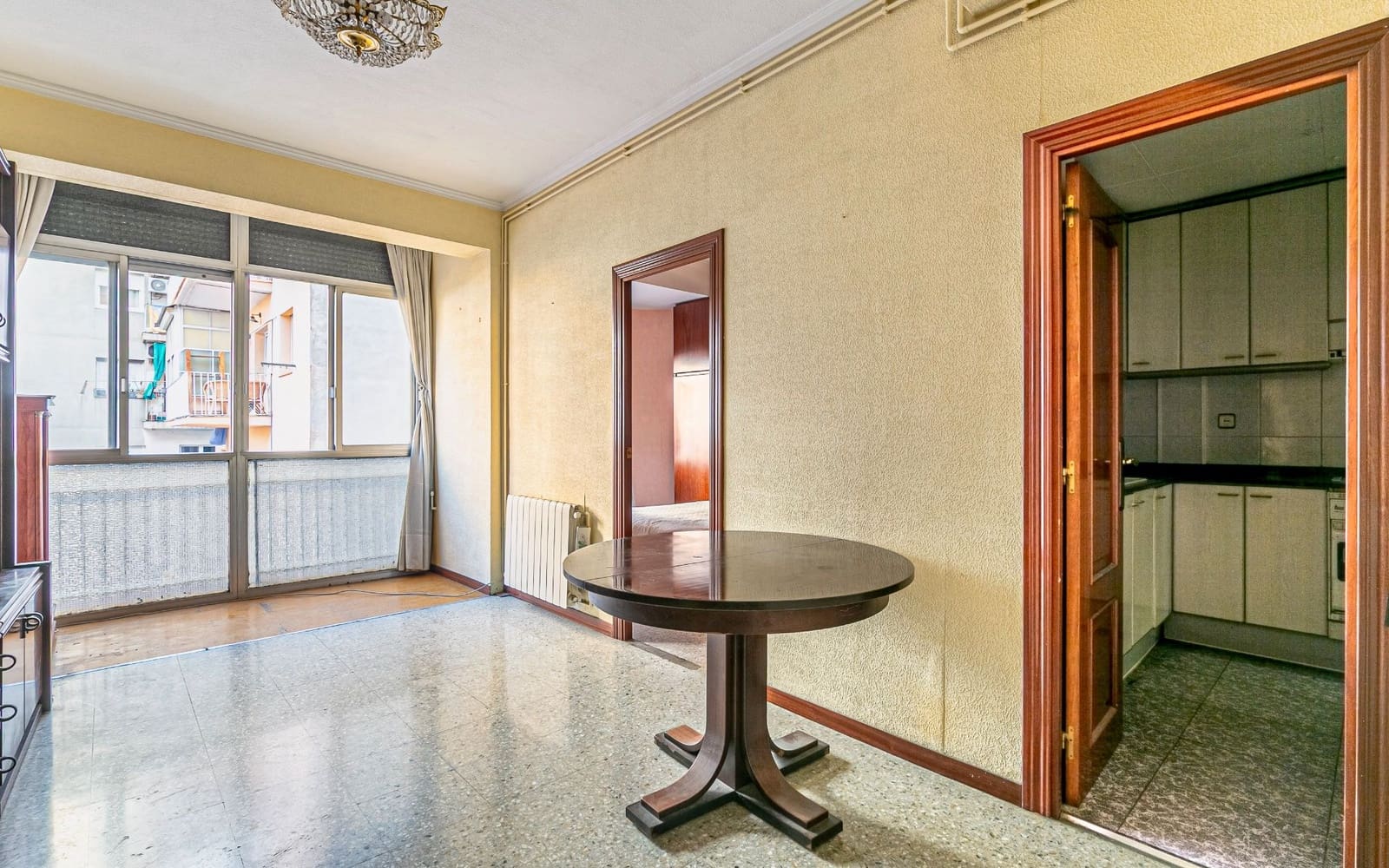 4 soverom Leilighet til salgs i Barcelona by med garasje - € 349 000 (Ref: 9164211)