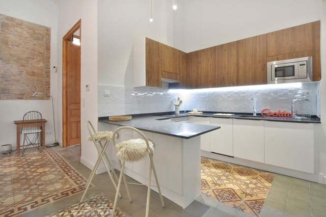 2 soveværelse Lejlighed til salg i El Barri Gòtic, Barcelona by - € 435.000 (Ref: 9180068)