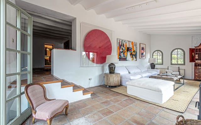 5 bedroom Finca/Country House for sale in Torrelles de Foix with pool garage - € 1,250,000 (Ref: 9183923)