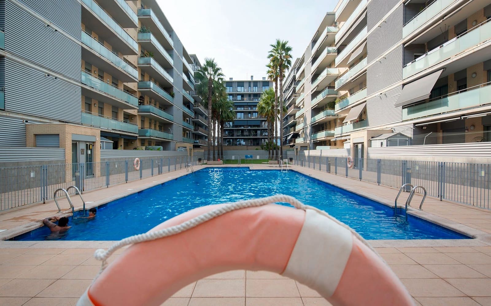 3 soveværelse Lejlighed til salg i Badalona med swimmingpool - € 530.000 (Ref: 9186162)